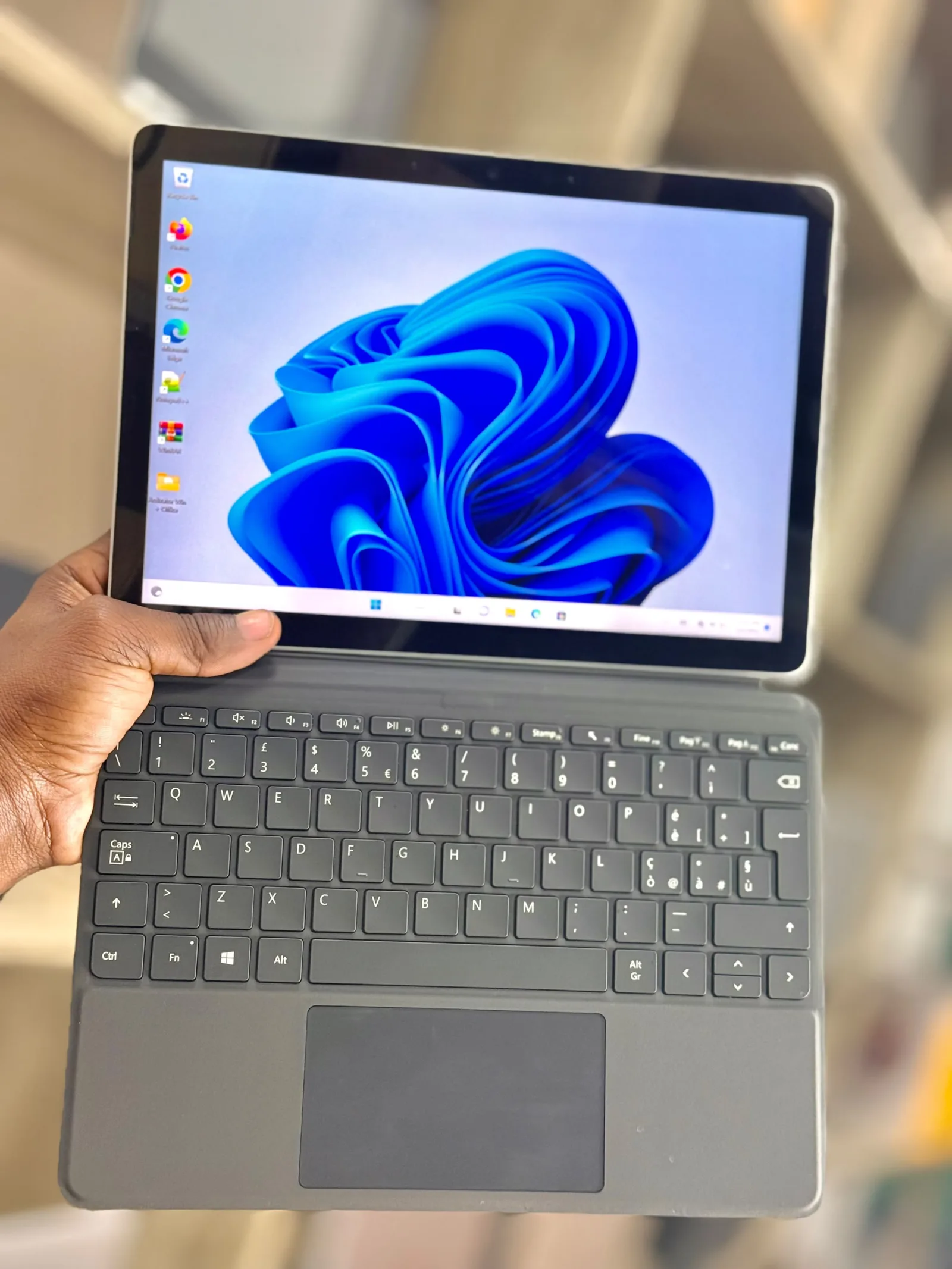 MICROSOFT SURFACE GO 2