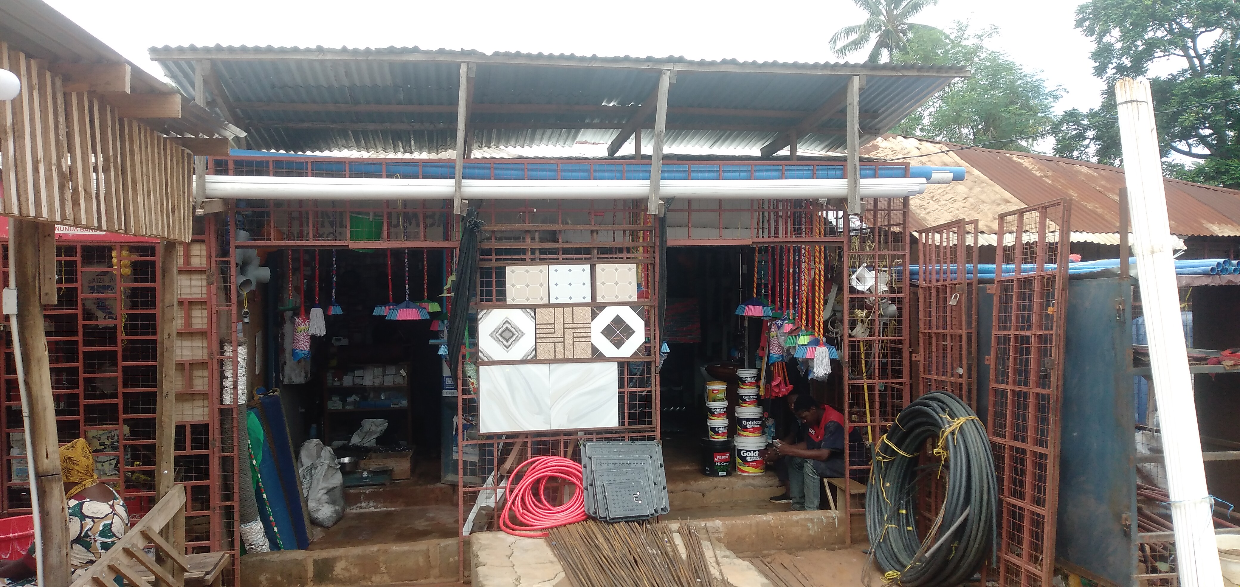 Maji Mengi Hardware