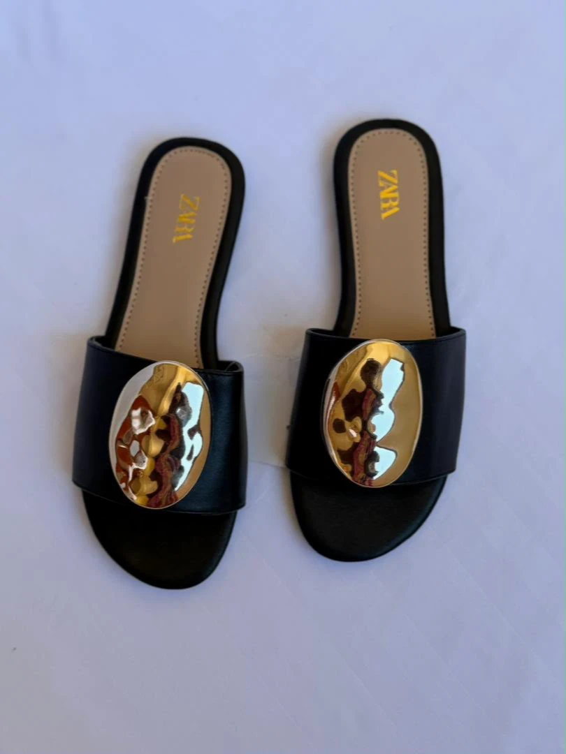 ZARA SLIPPERS