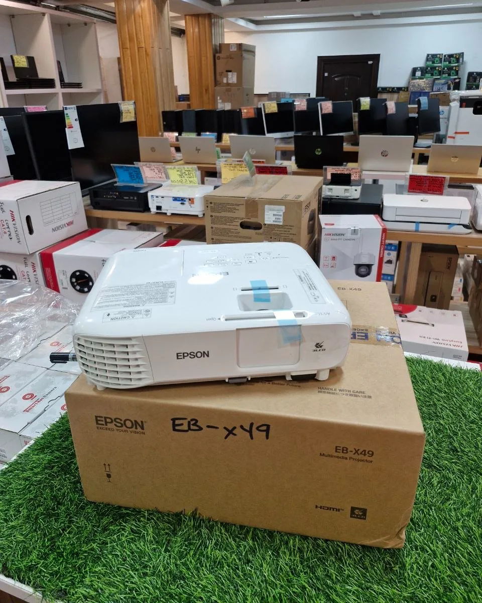 PROJECTOR