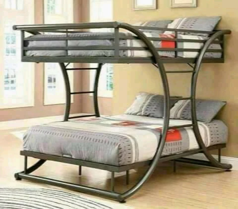 DOUBLE DECKER