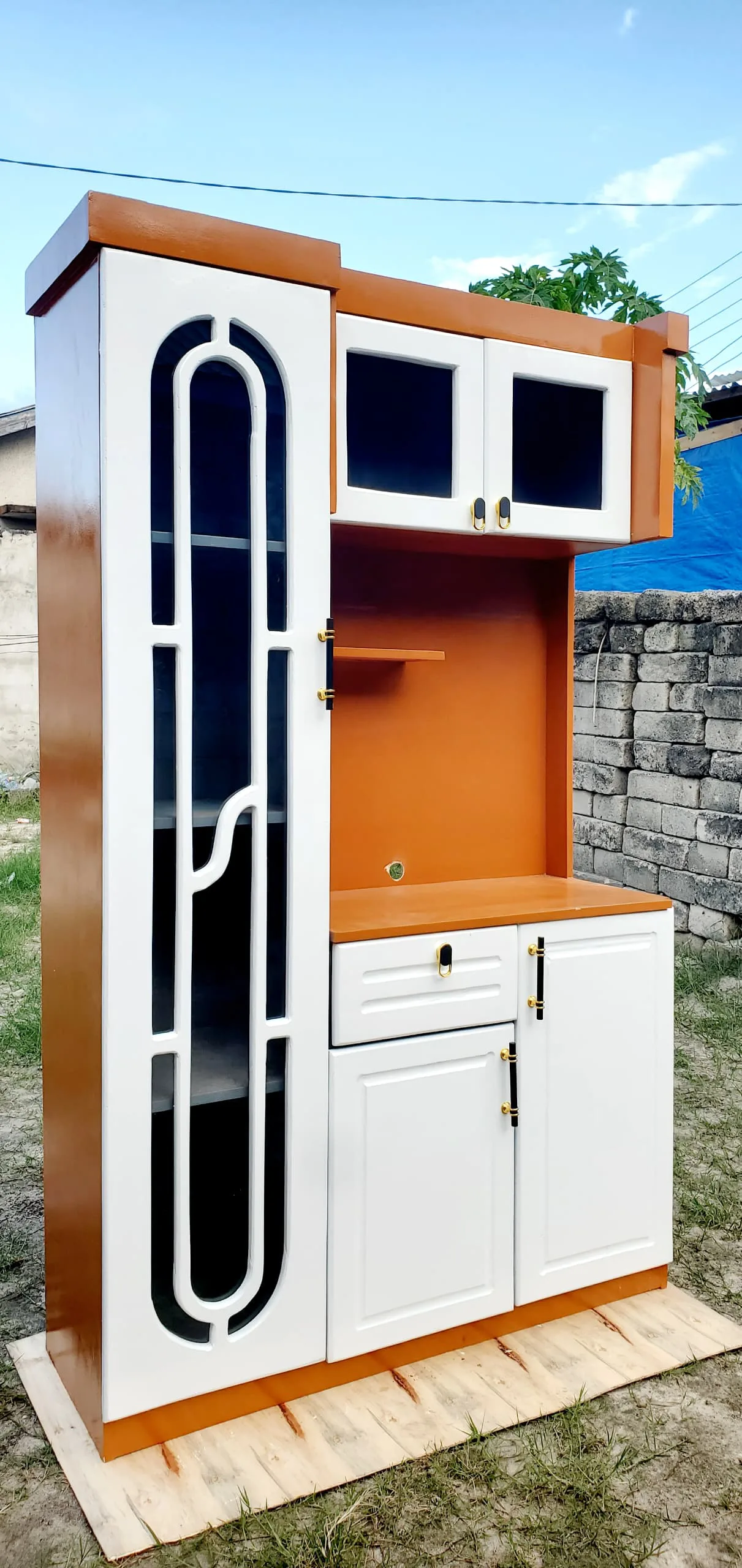 KlTCHEN CABINET