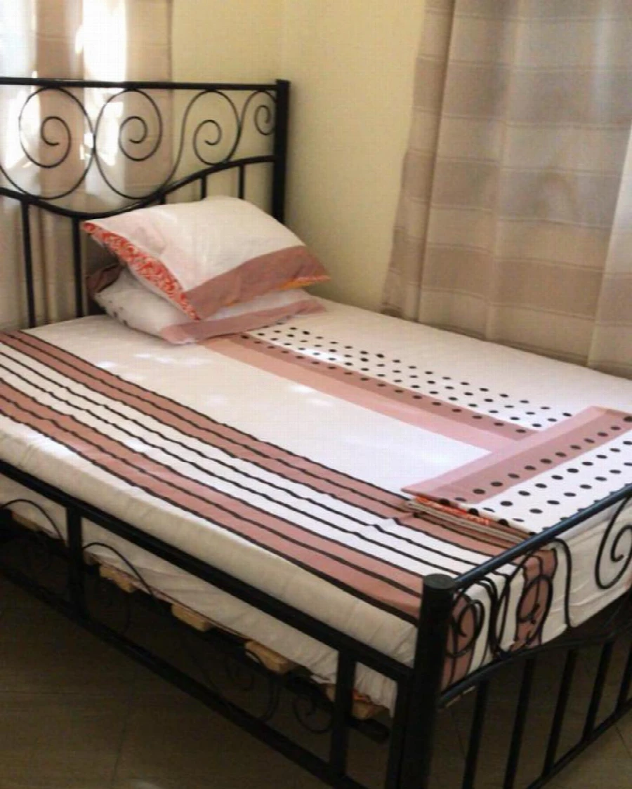 STEEL BED