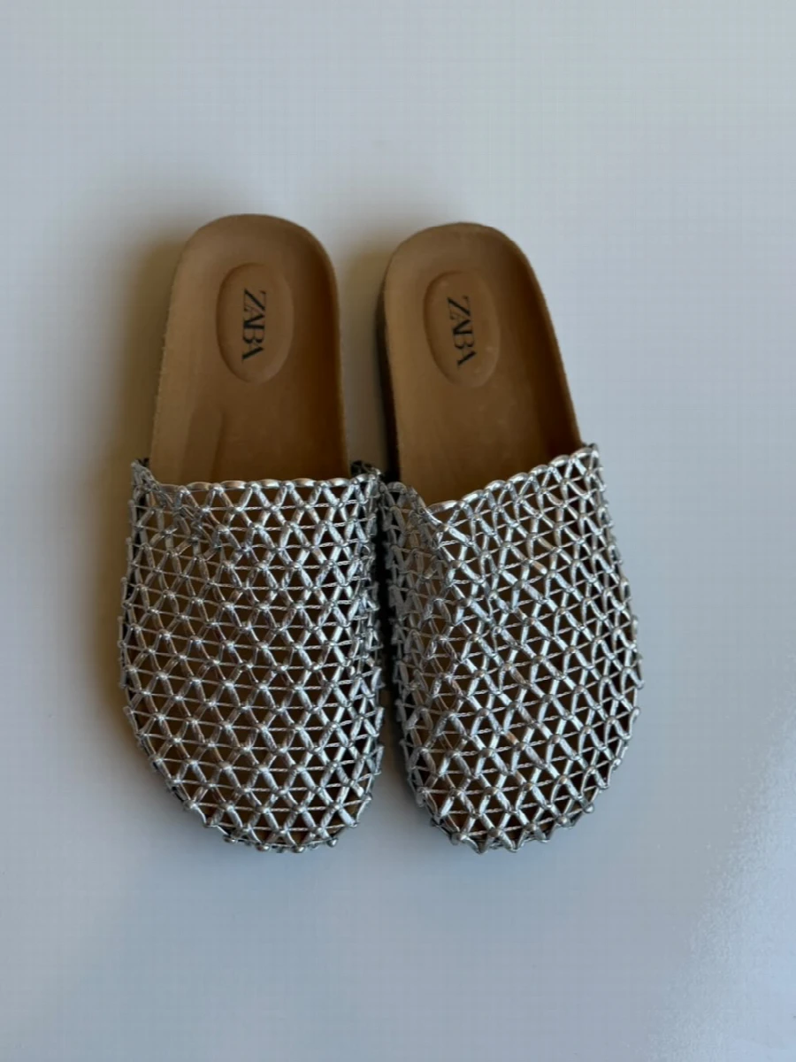 ZARA SLIPPERS