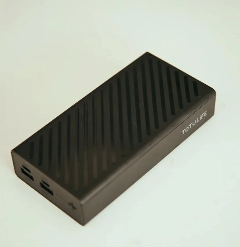 TOTU LIFE power bank