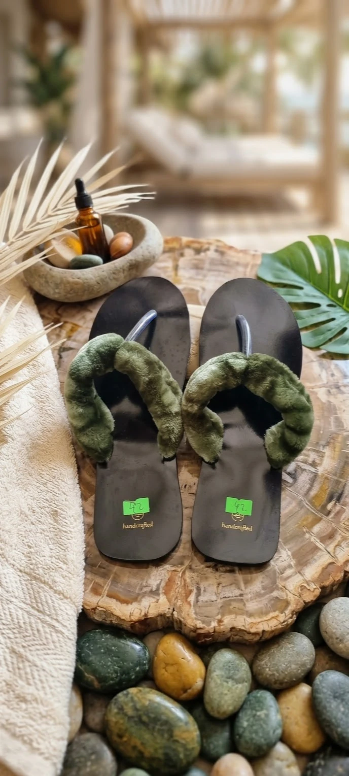 SLIPPERS