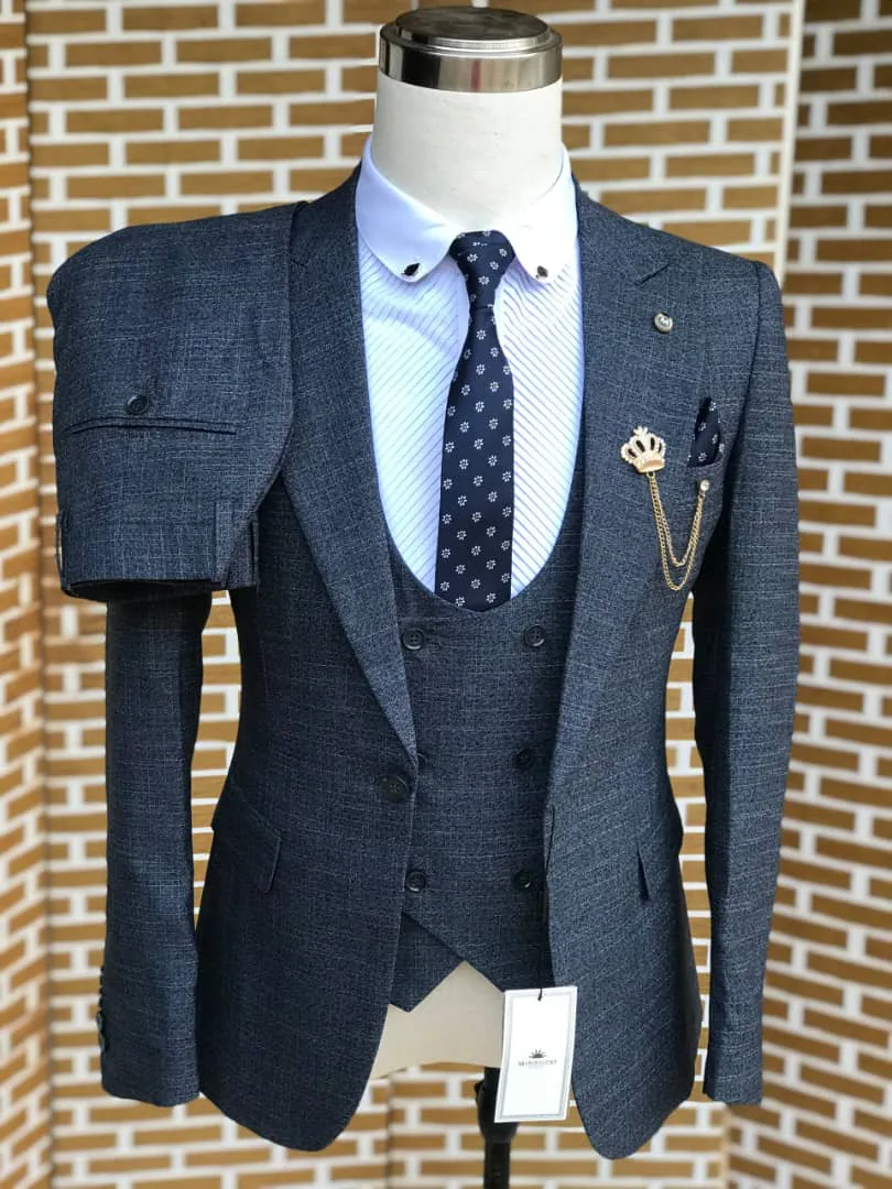 SUIT