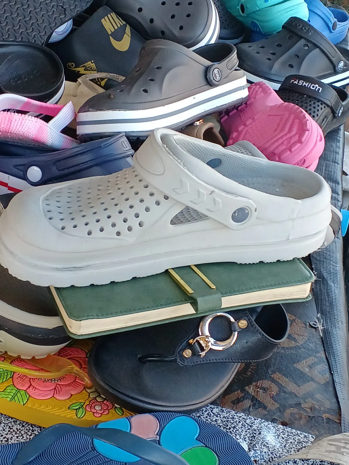 CLOG/SANDAL YA PLASTIC
