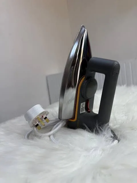 PHILIPS Original Dry Iron HD1172
