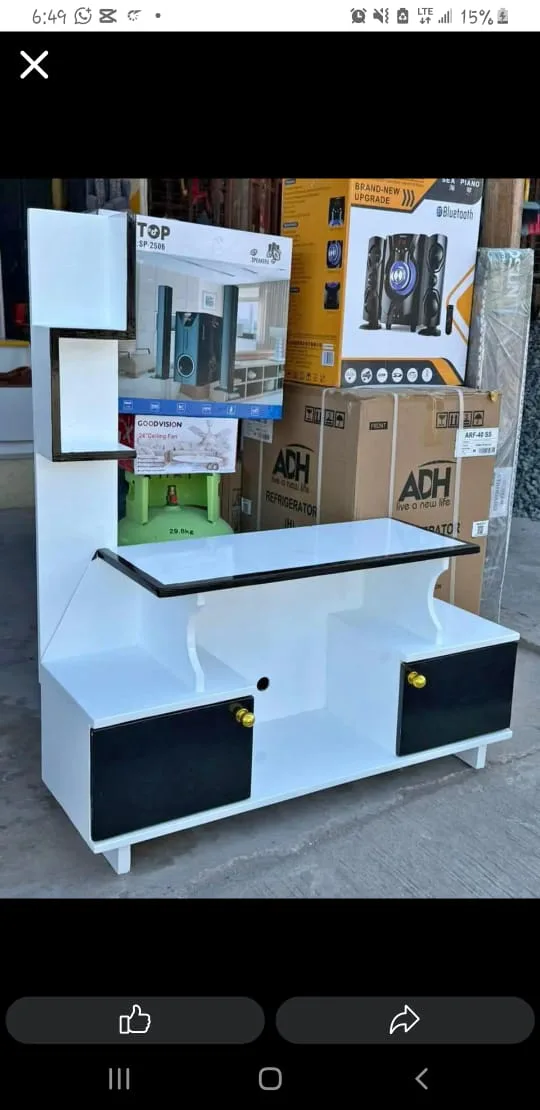 SHOW CASE