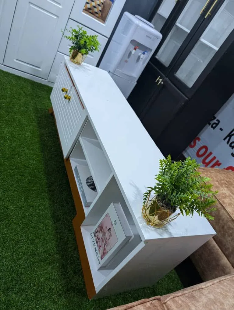 Morden wooden showcase