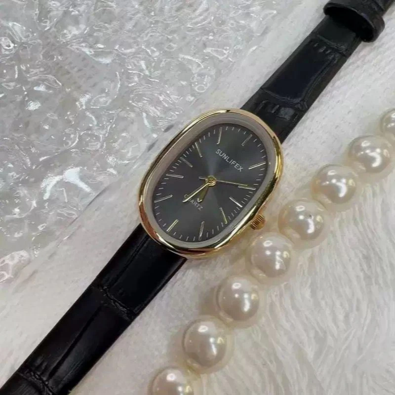 LADIES WATCH