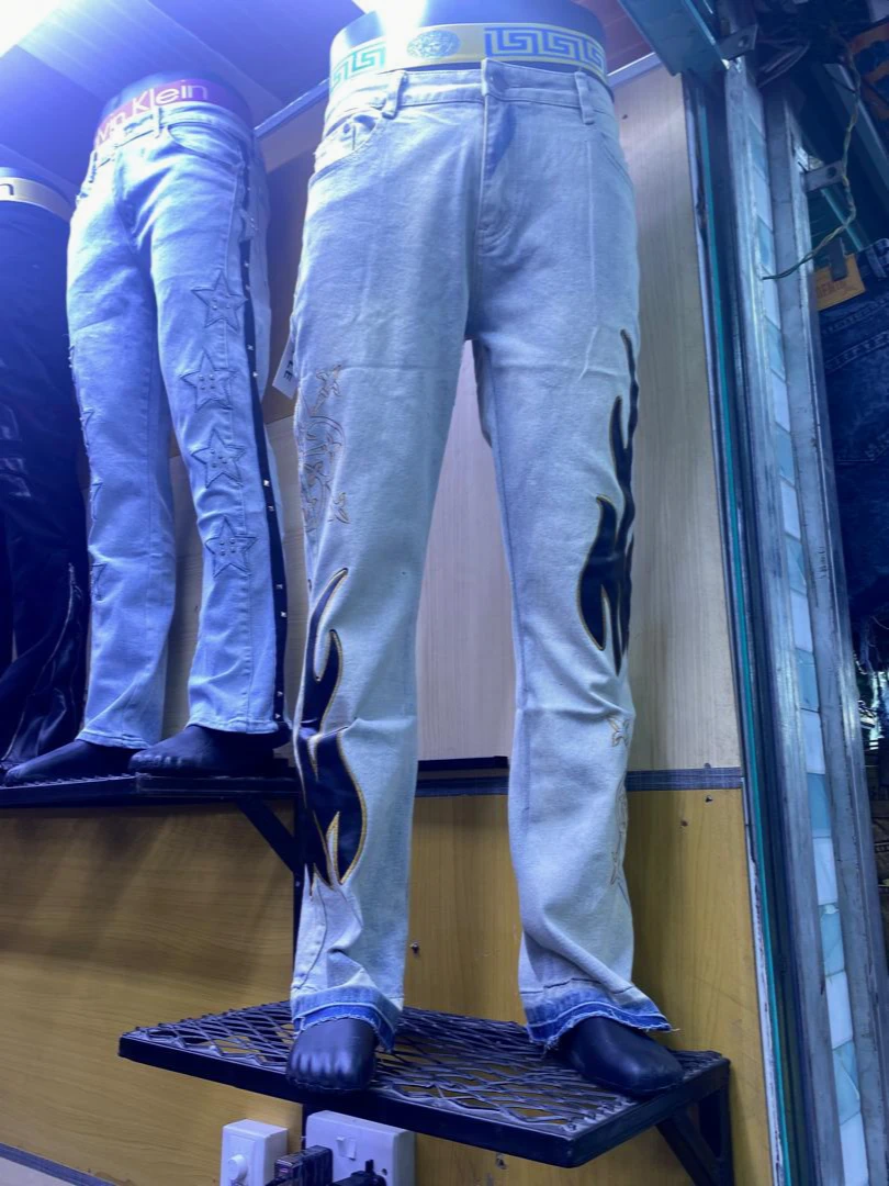 SURUALI ZA JEANS ZA KIUME