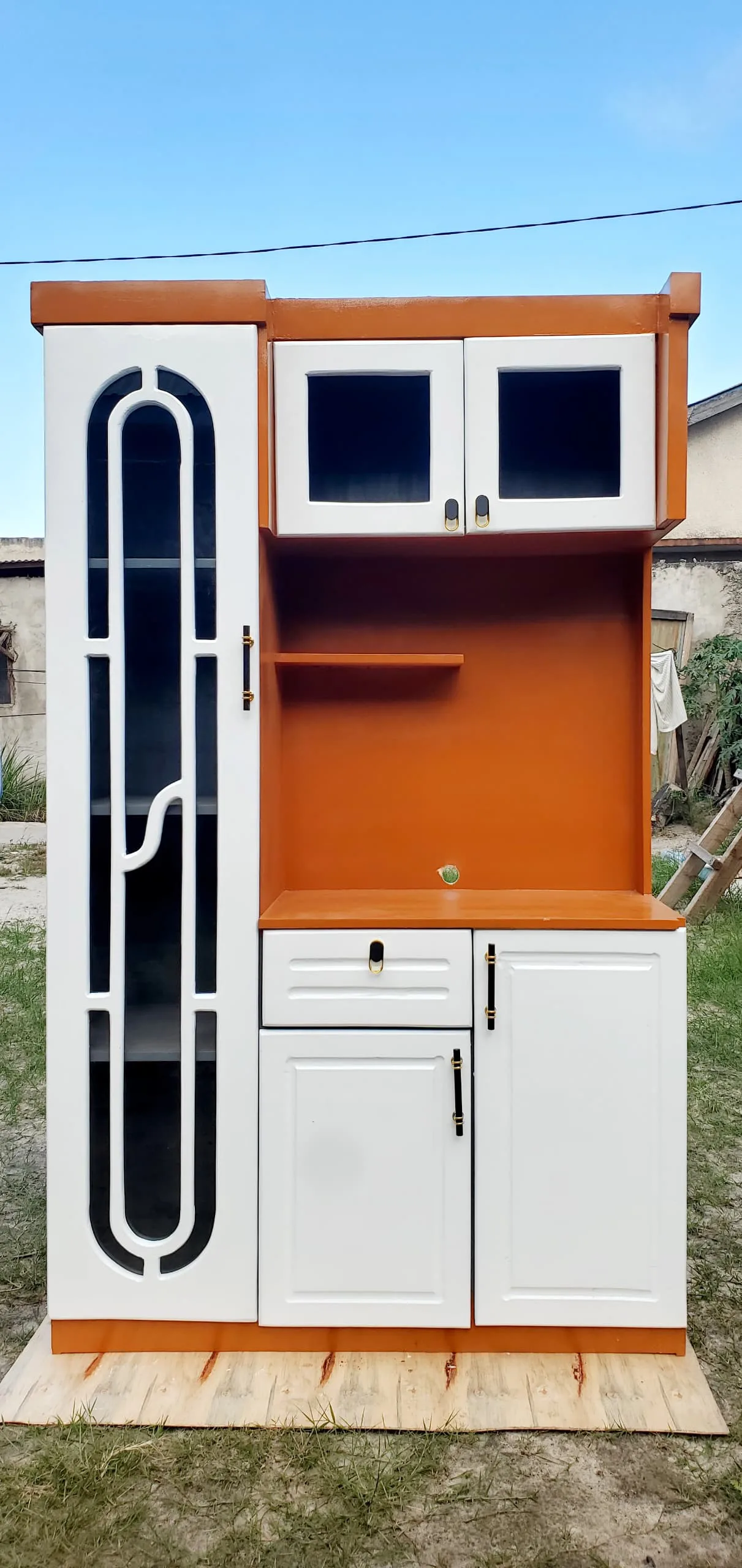 KlTCHEN CABINET