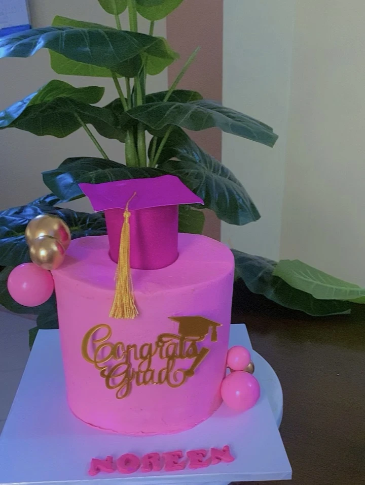 Graduation cakes