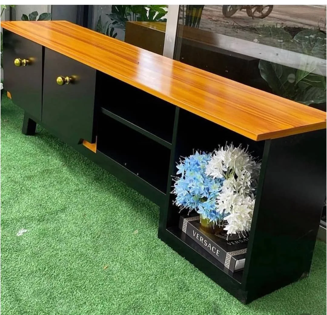 Tv showcase