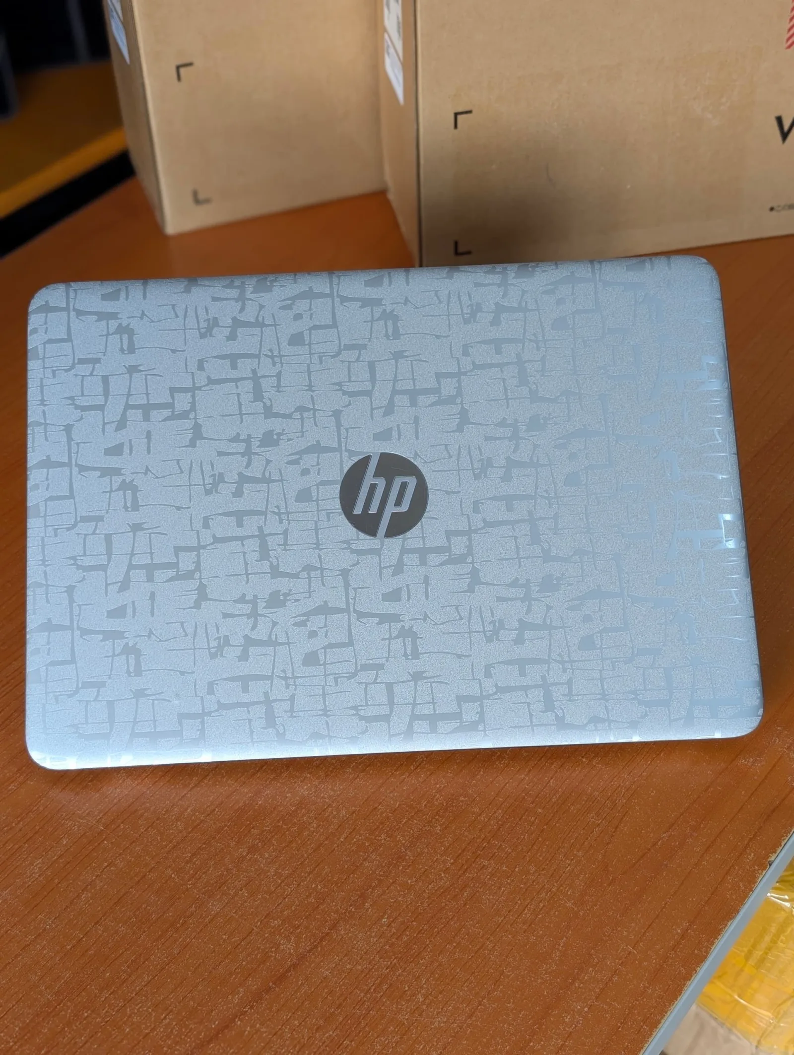 LAPTOP