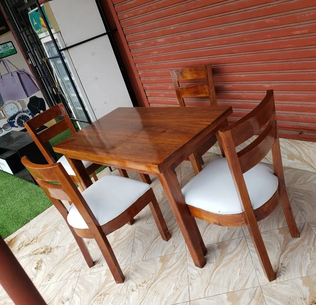 DINNING CHAIR